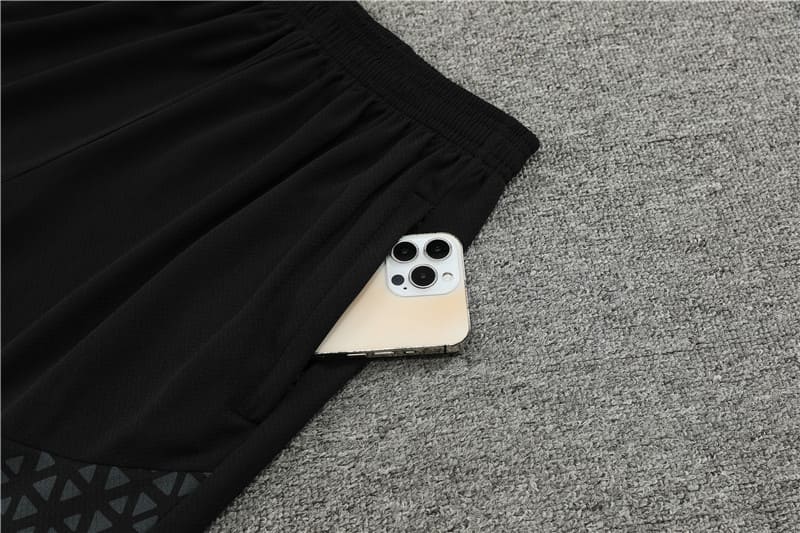 Kit de Treino Milan 23/24 - Edição Especial